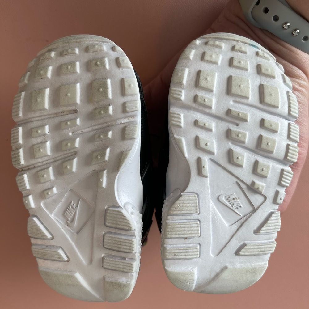 Nike Huarache Toddler Size 4C - Picture 5 of 5